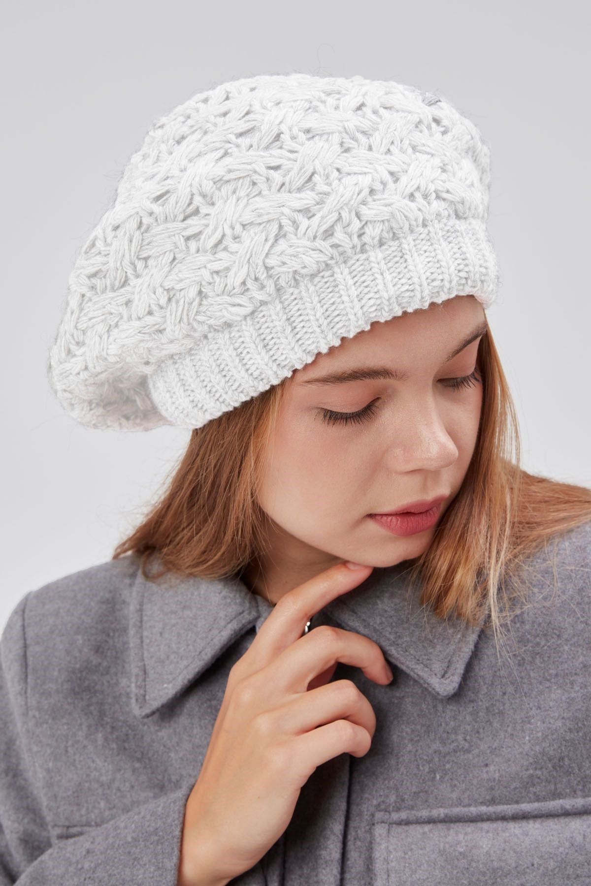 Kadın Kışlık Şık Triko Ressam Örgü Bere