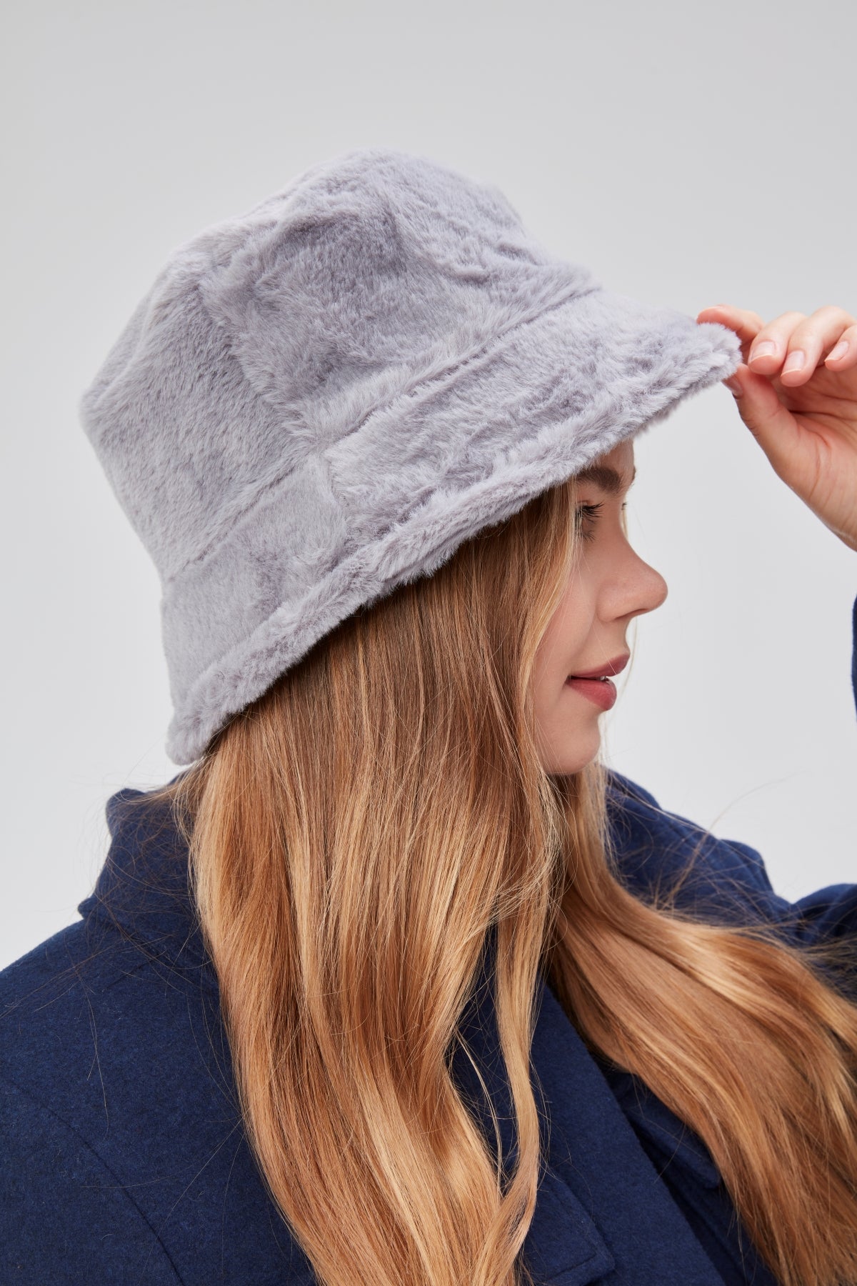 derikem Peluş Bucket Kadın Balıkçı Şapkası Yumuşak Ve Tüylü Kadın Şapkası