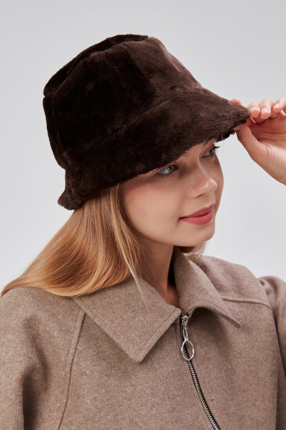 derikem Peluş Bucket Kadın Balıkçı Şapkası Yumuşak Ve Tüylü Kadın Şapkası