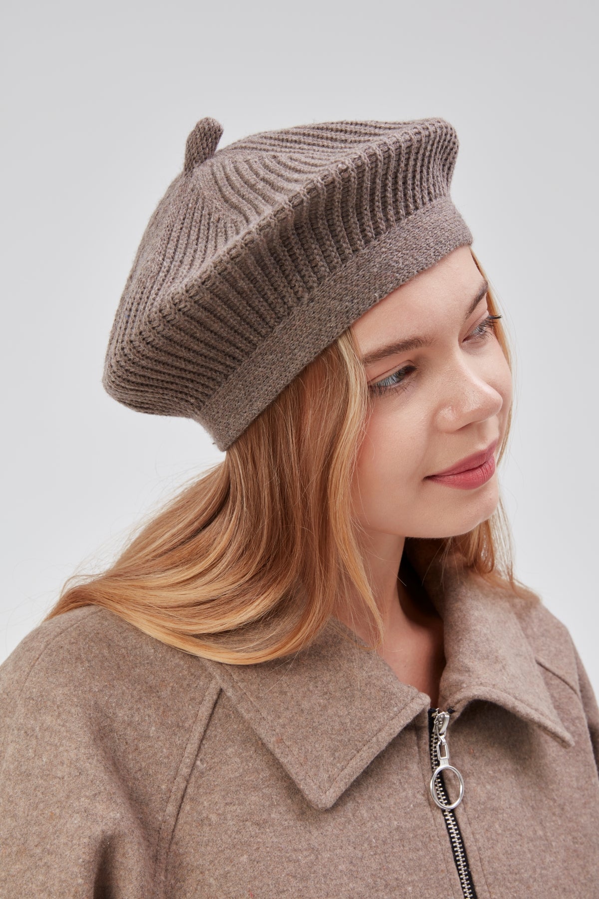 derikem Kadın Kışlık Şık Fransız Ressam Düz Örgü Bere Şapka