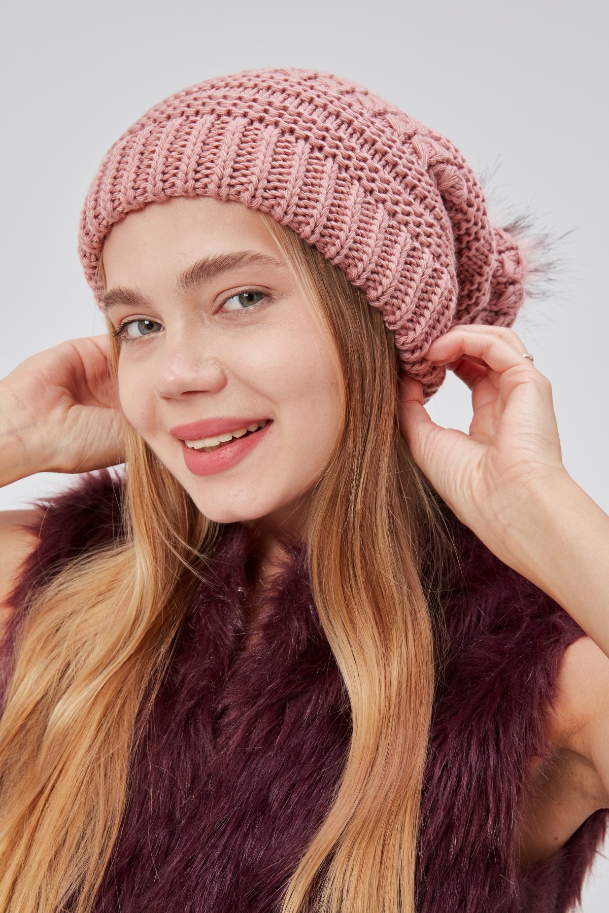 derikem Kadın Kışlık Şık Ponponlu Astarlı Örgü Bere