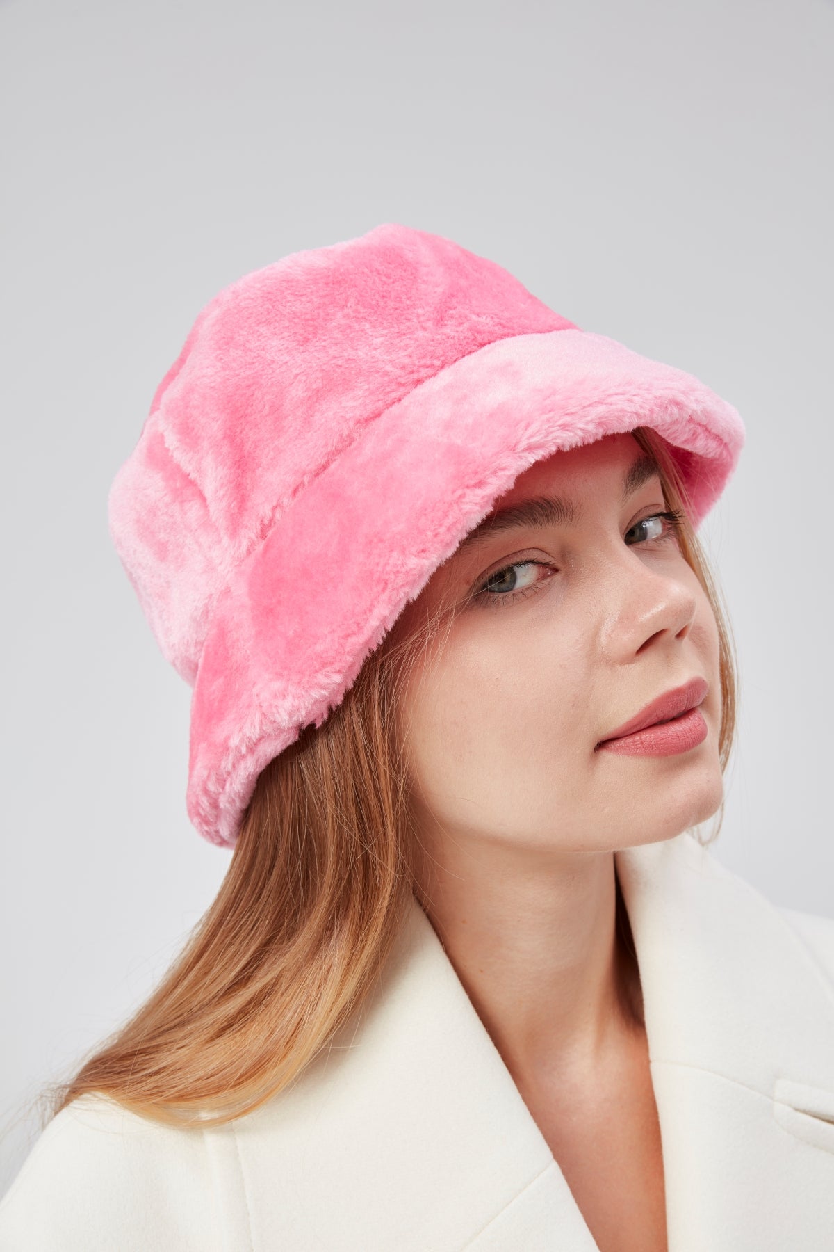 derikem Peluş Bucket Kadın Balıkçı Şapkası Yumuşak Ve Tüylü Kadın Şapkası