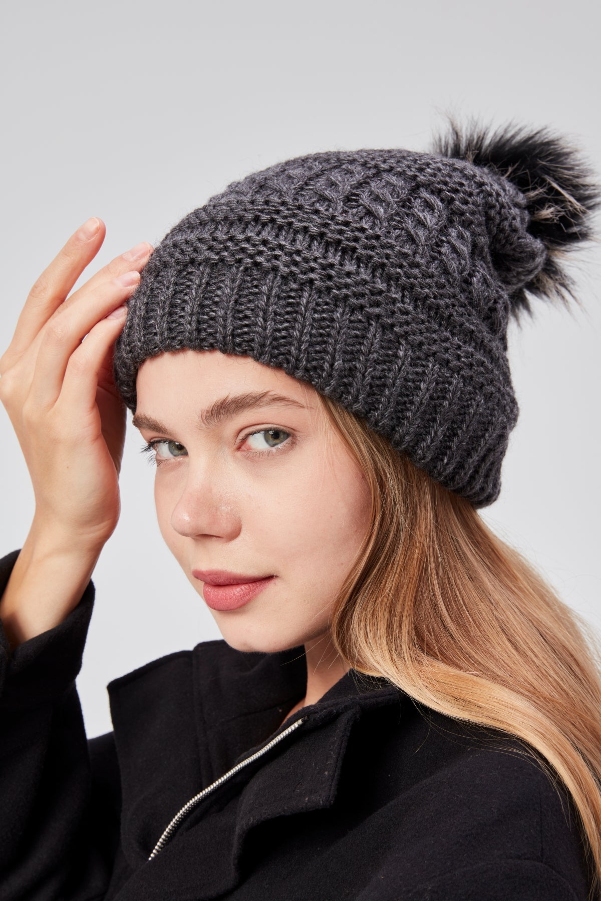 derikem Kadın Kışlık Şık Ponponlu Astarlı Örgü Bere