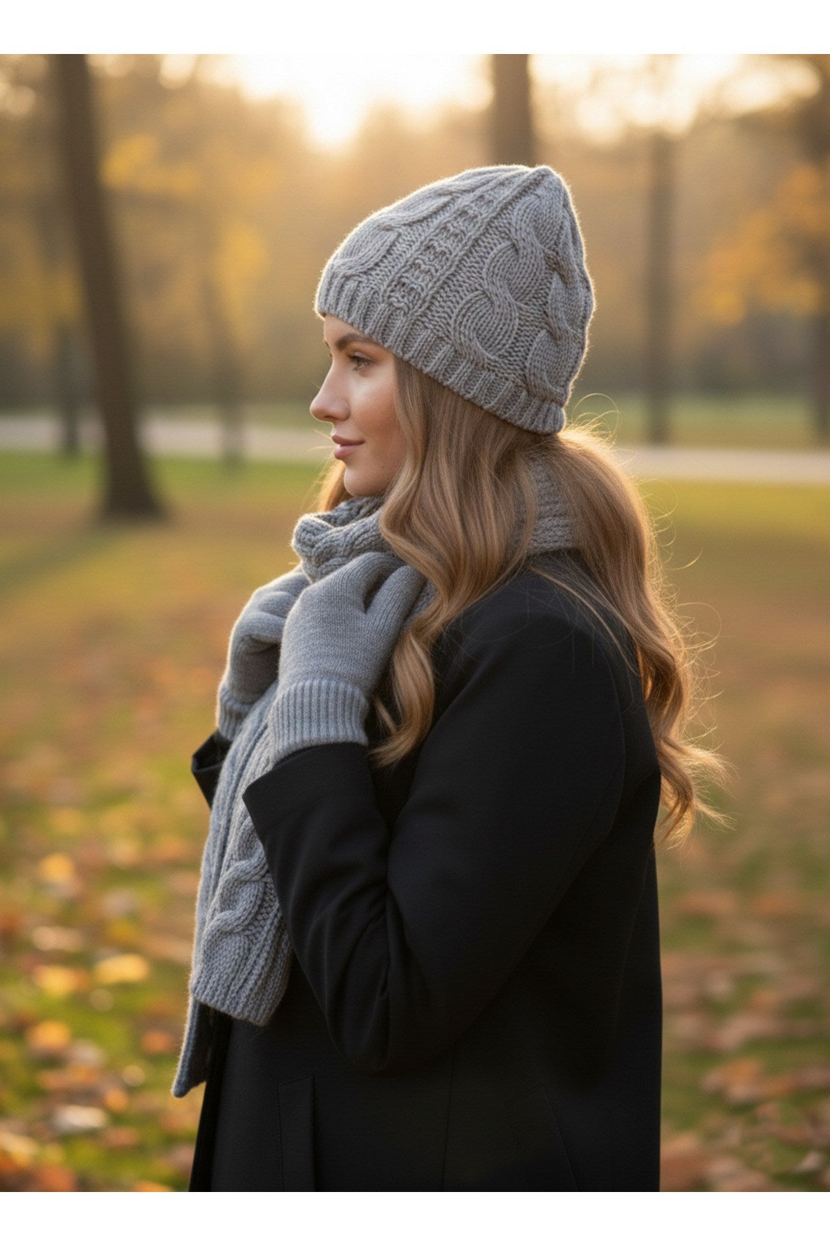 Kadın Kışlık Lüks Örgü Bere, Atkı ve Eldiven Takımı