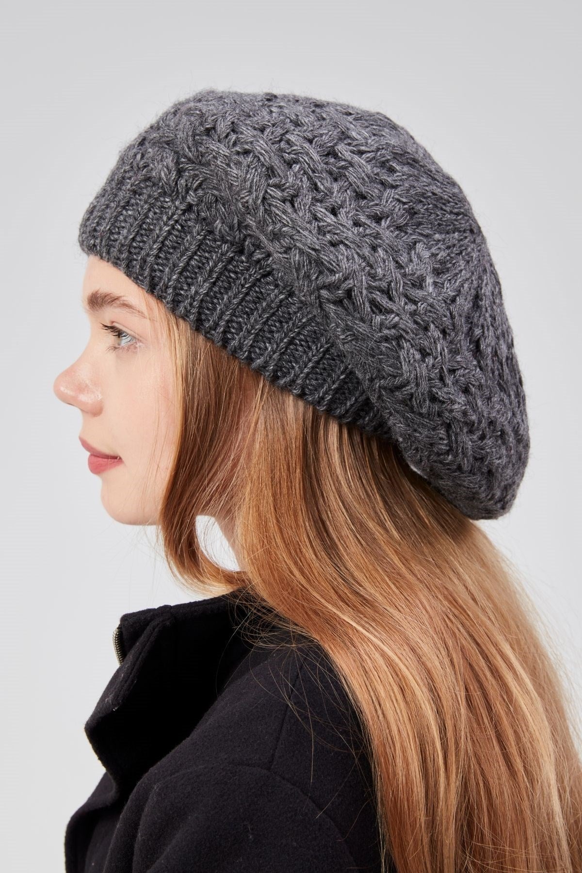 Kadın Kışlık Şık Triko Ressam Örgü Bere