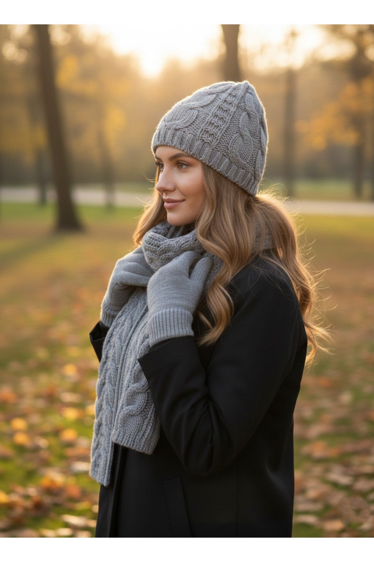 Kadın Kışlık Lüks Örgü Bere, Atkı ve Eldiven Takımı