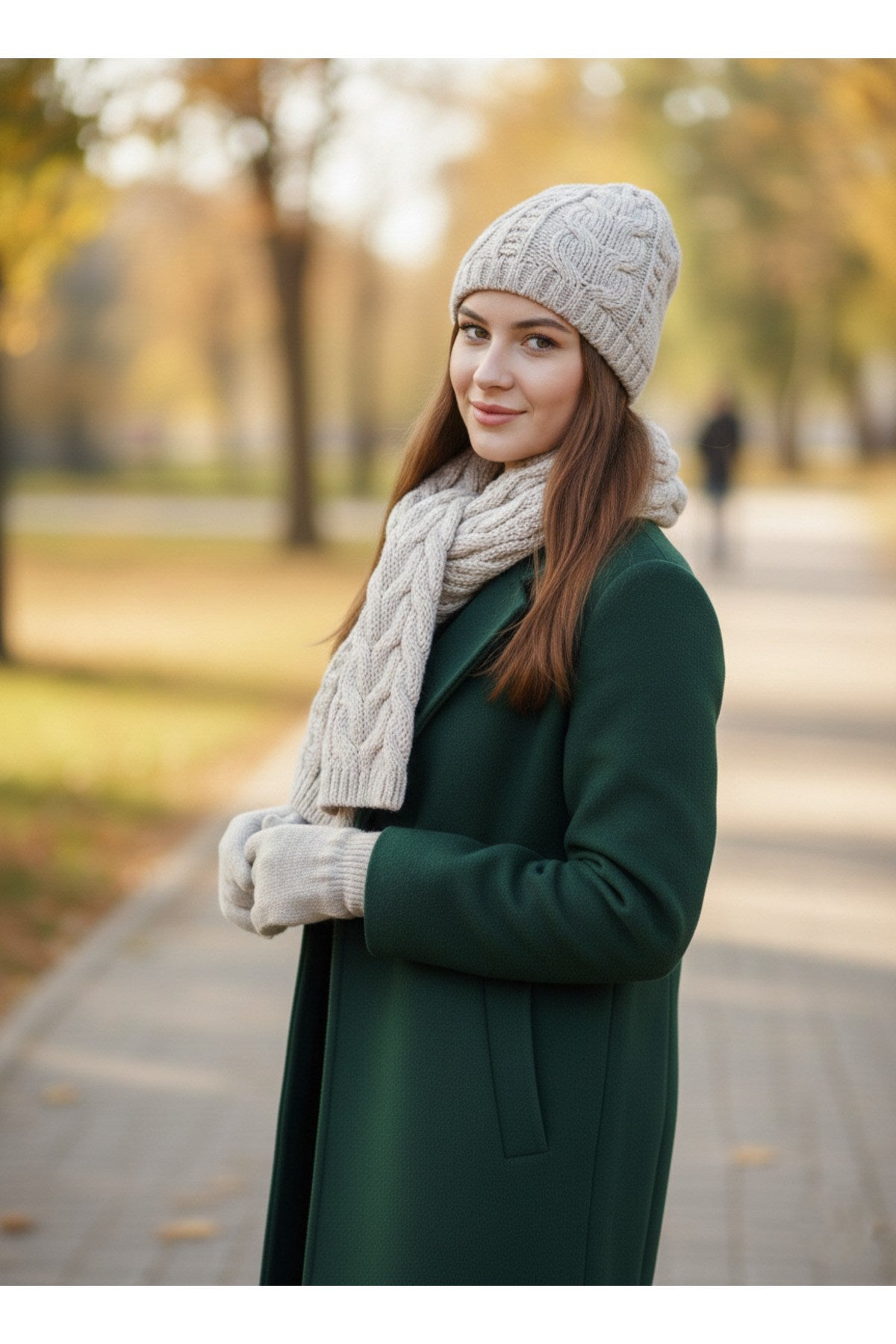 Kadın Kışlık Lüks Örgü Bere, Atkı ve Eldiven Takımı