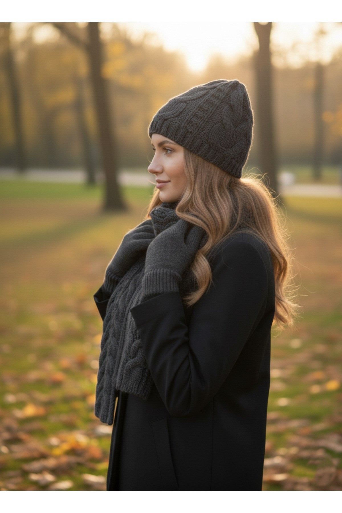 Kadın Kışlık Lüks Örgü Bere, Atkı ve Eldiven Takımı