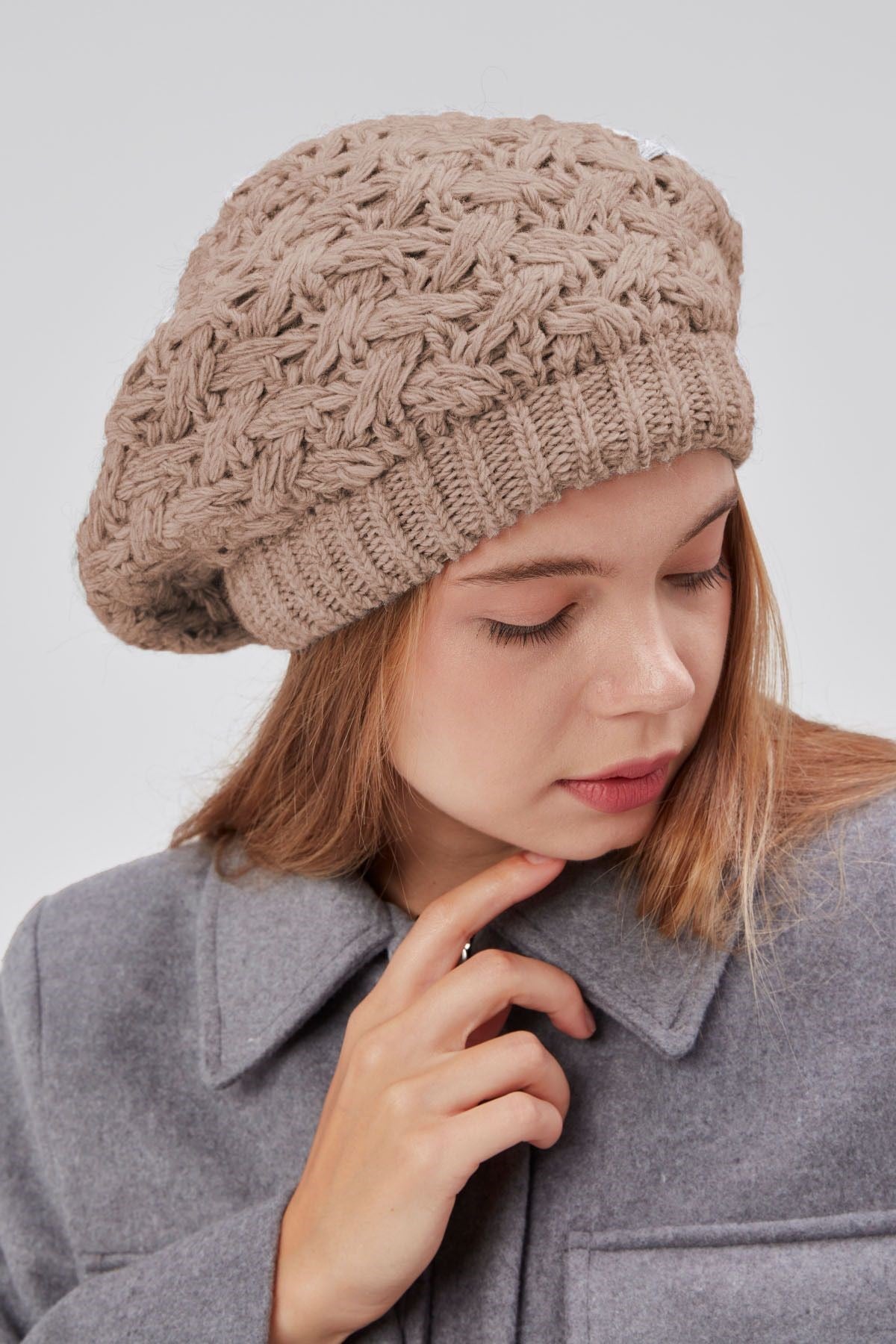 Kadın Kışlık Şık Triko Ressam Örgü Bere